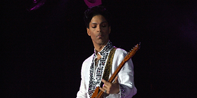 Prince_at_Coachella-400